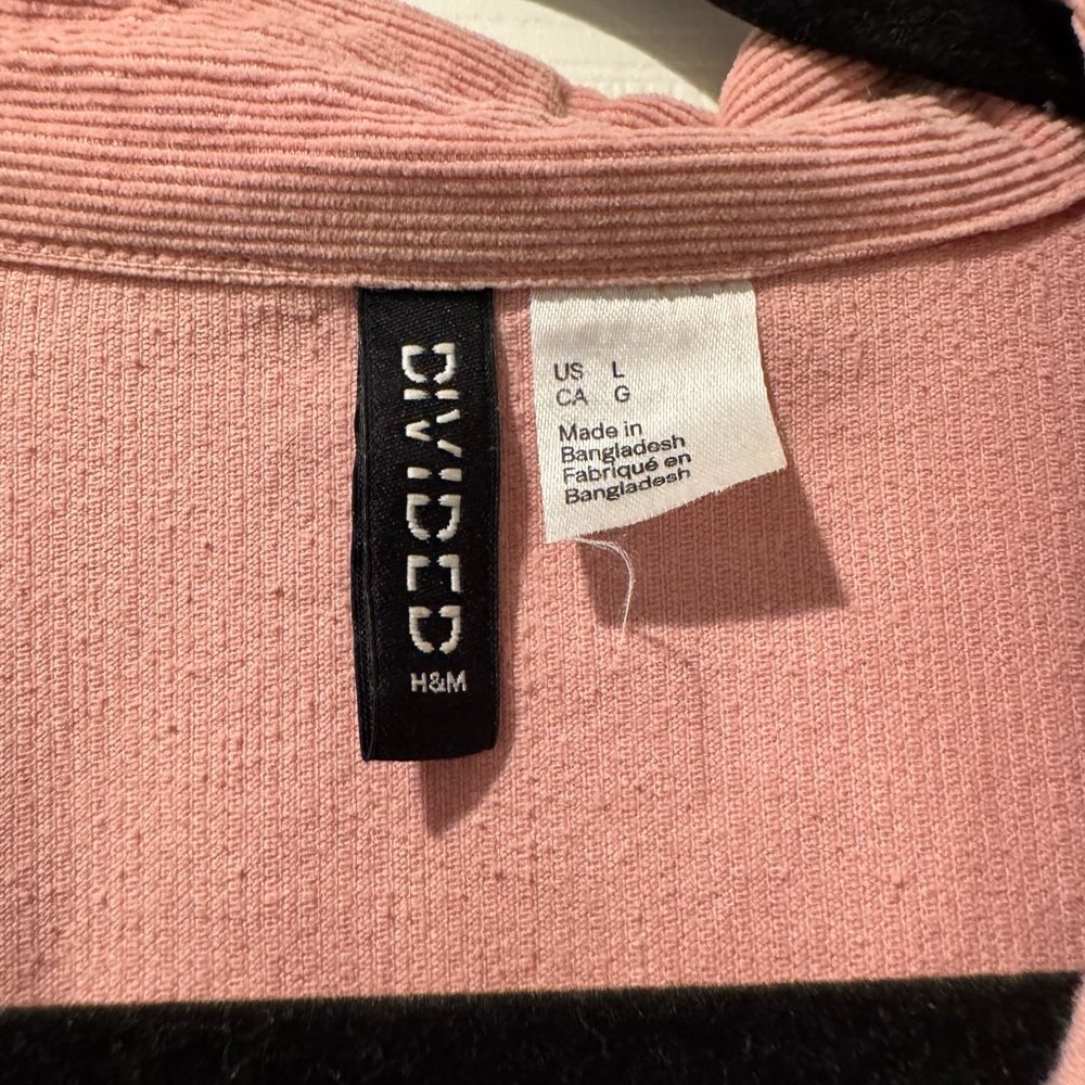 H&M Divided Pink Ribbed Top - Picture 3 of 3